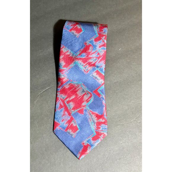 Vintage Valentino Pietro Pure Silk–Paris Rome– Red/Blue Designer Necktie - Picture 1 of 3